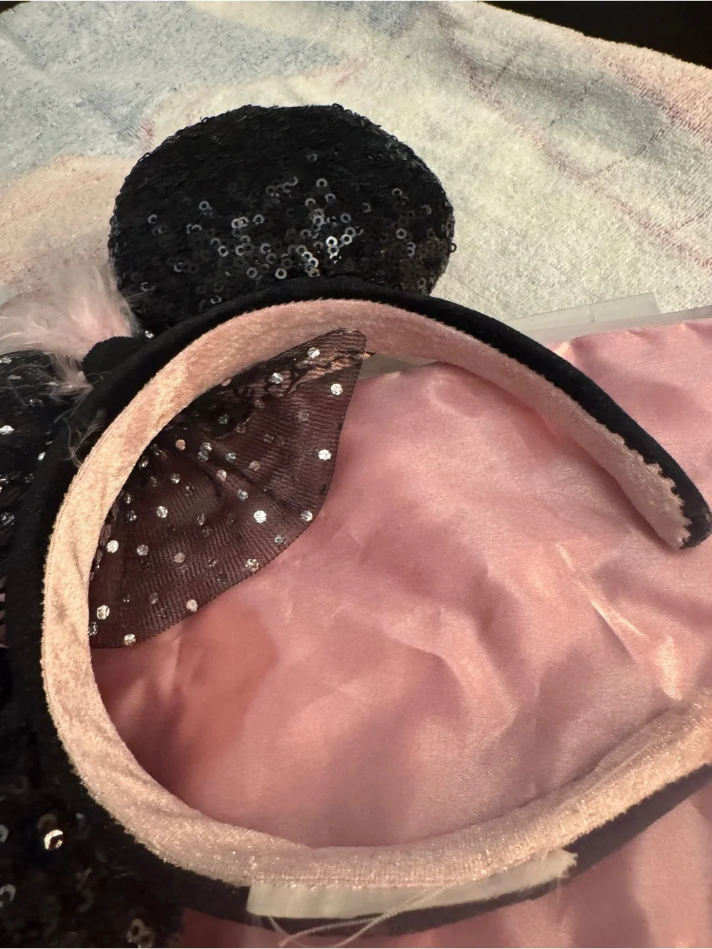 N/A black sequin