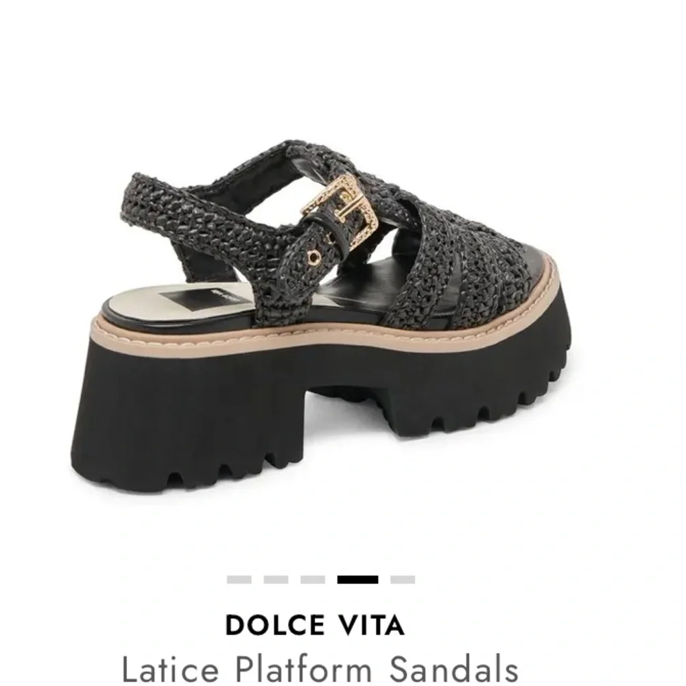 Dolce Vita sole buckle casual