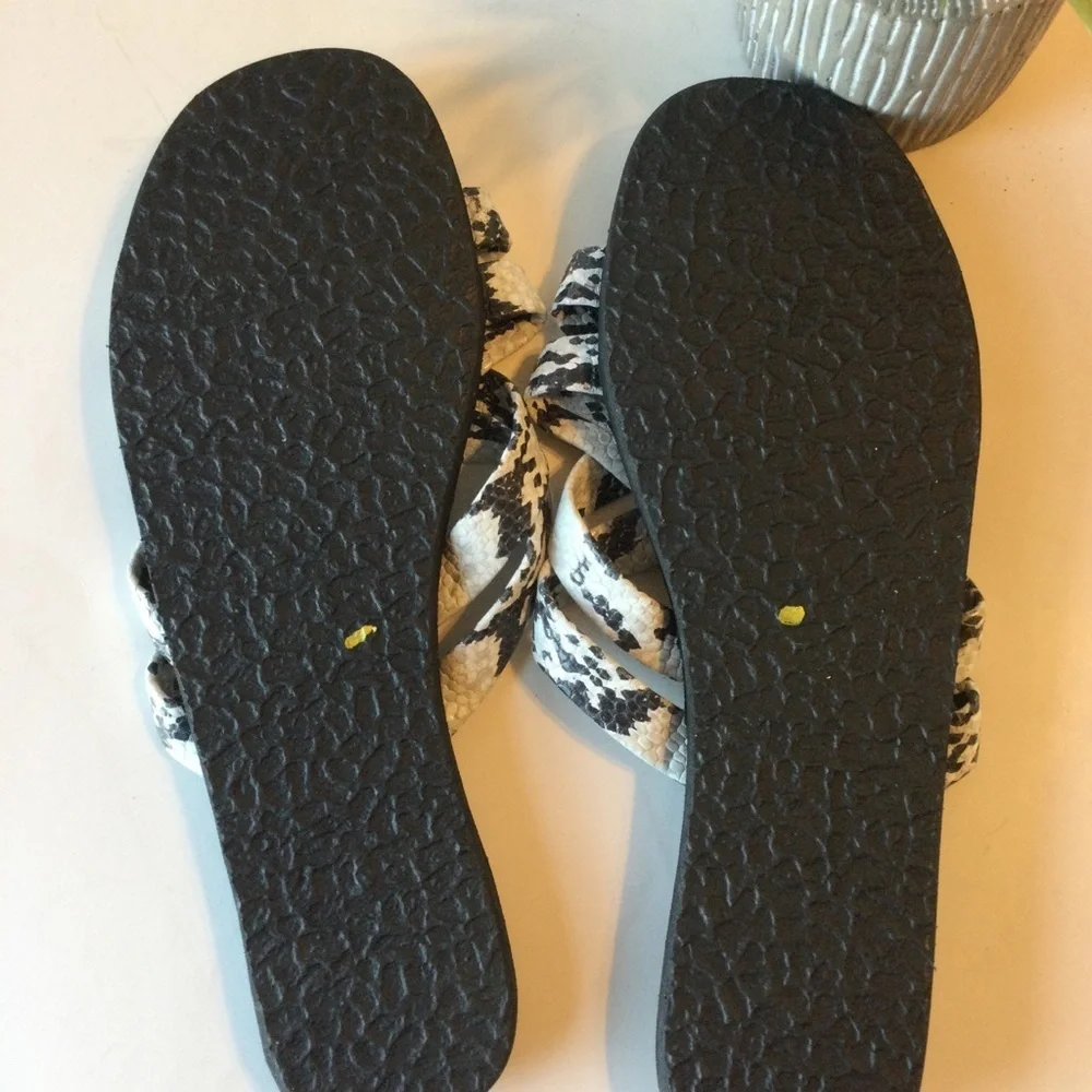 Bartolini Made In Italy Black and White Women's Sandals Size 8M