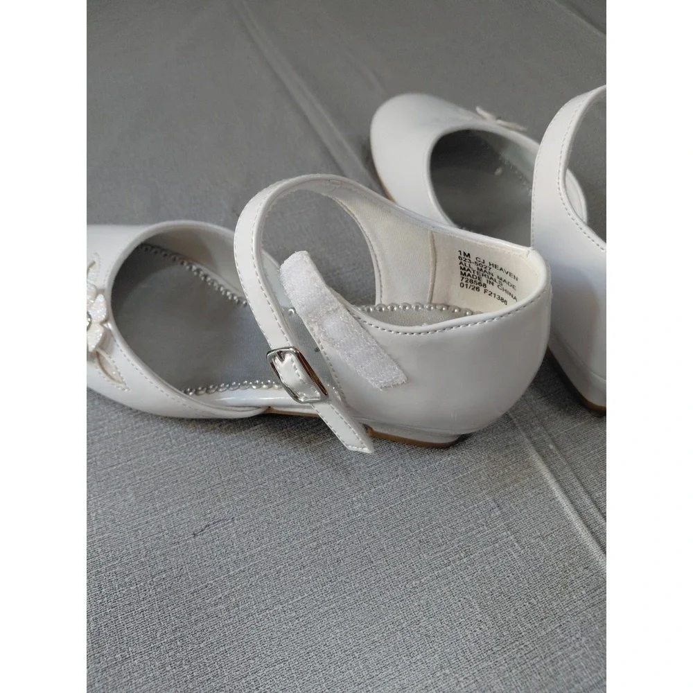 Christie & Jill Lil Heaven Girls Round Mary Jane Shoes US 1M White Ankle Strap