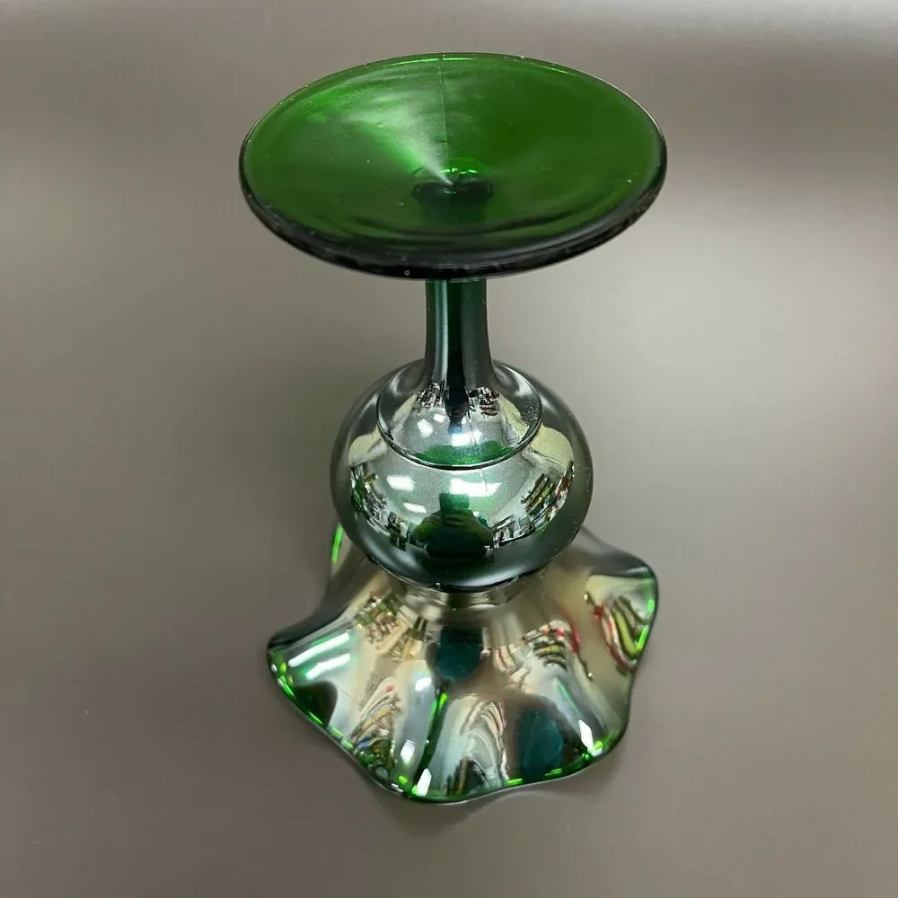 Dugan glass green