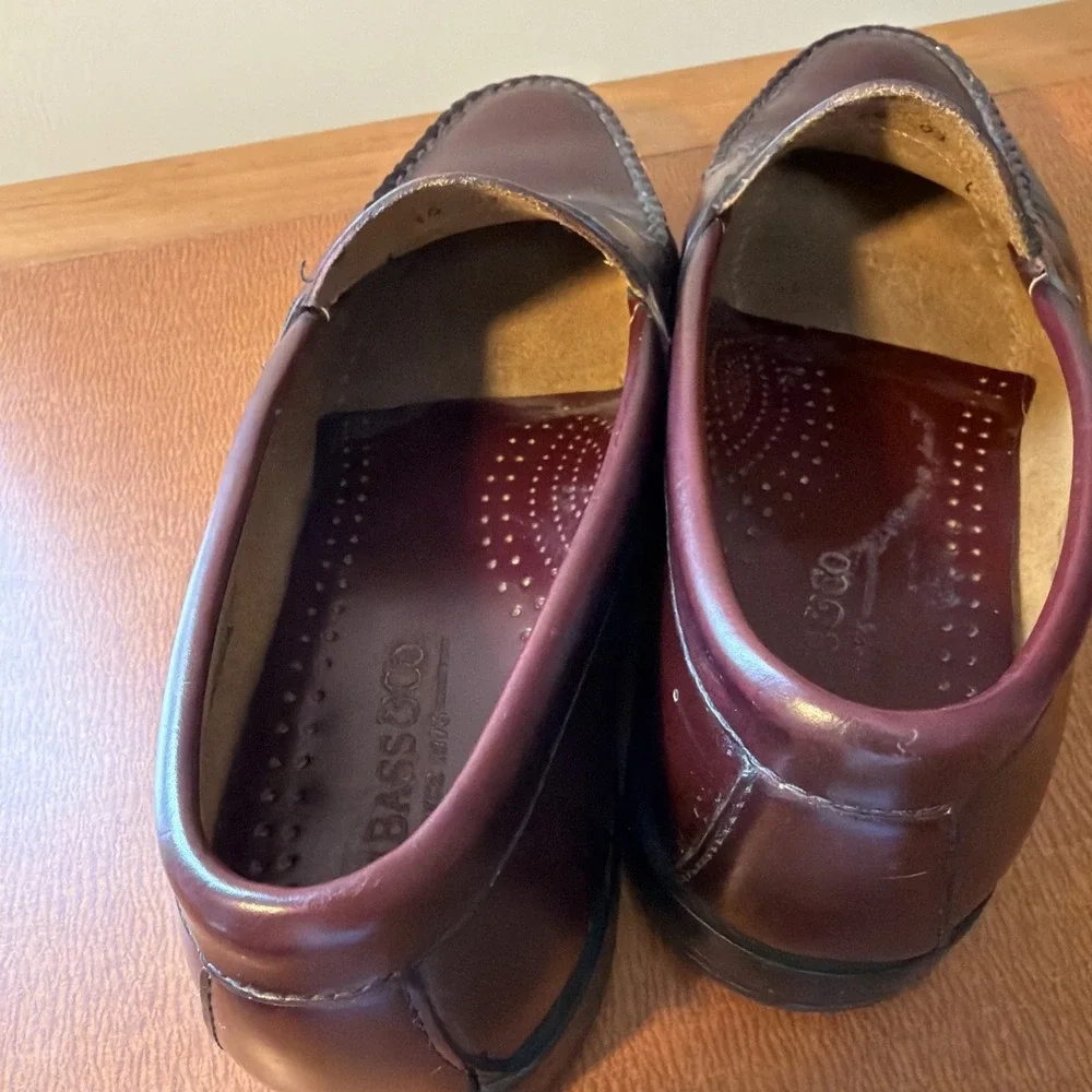 G.H. Bass & Co. product classic