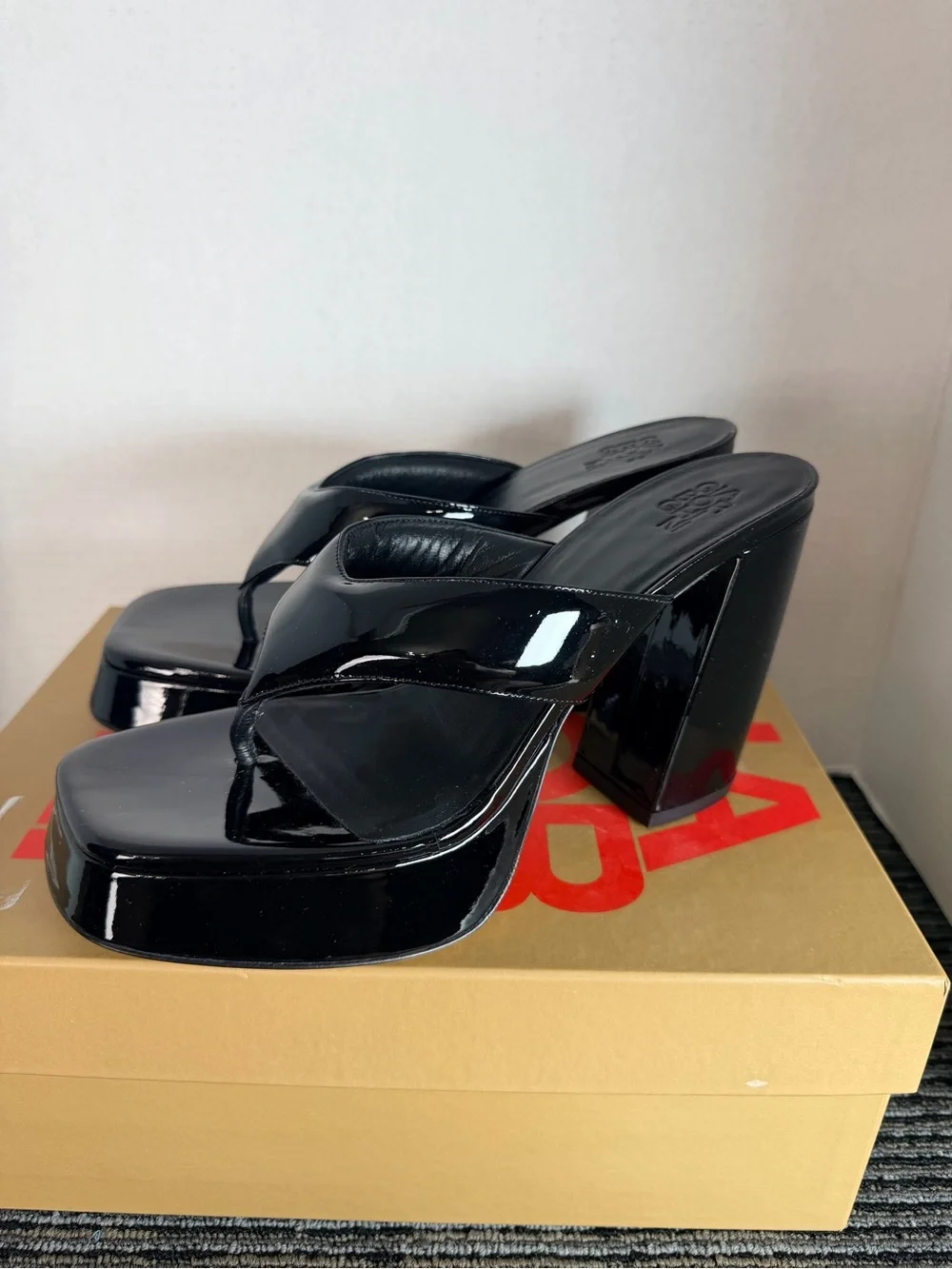 Gia Borghini size 38