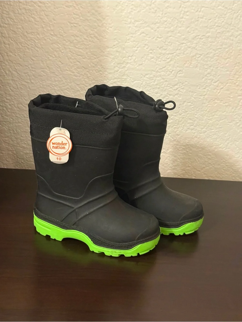 Wonder Nation Kids Black Insulated Winter Snow Boots Size 10