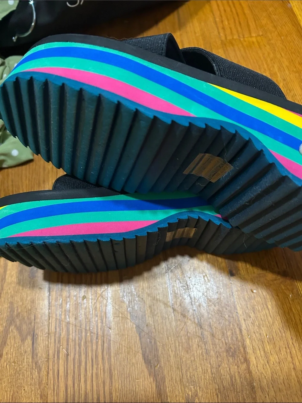 Urban Outfitters crisscross footbed style