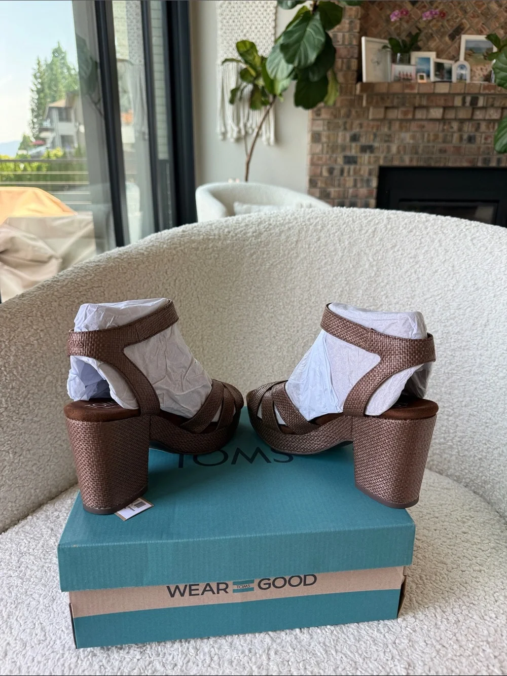 Toms brand new