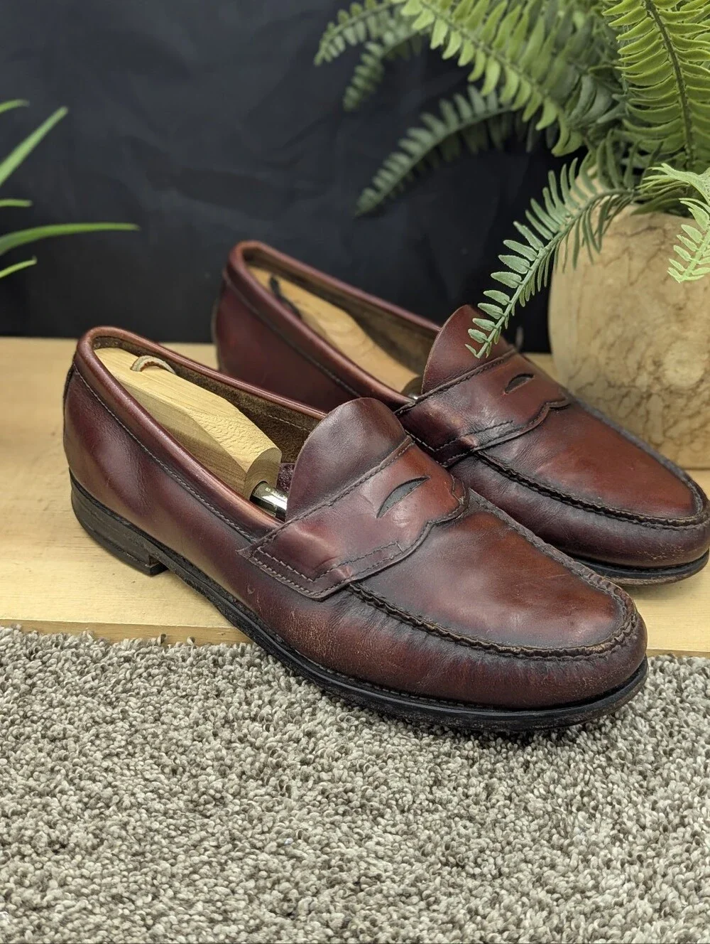 G.H. Bass & Co. some wrinkling