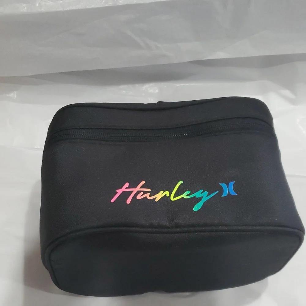 Hurley vinyl zip case