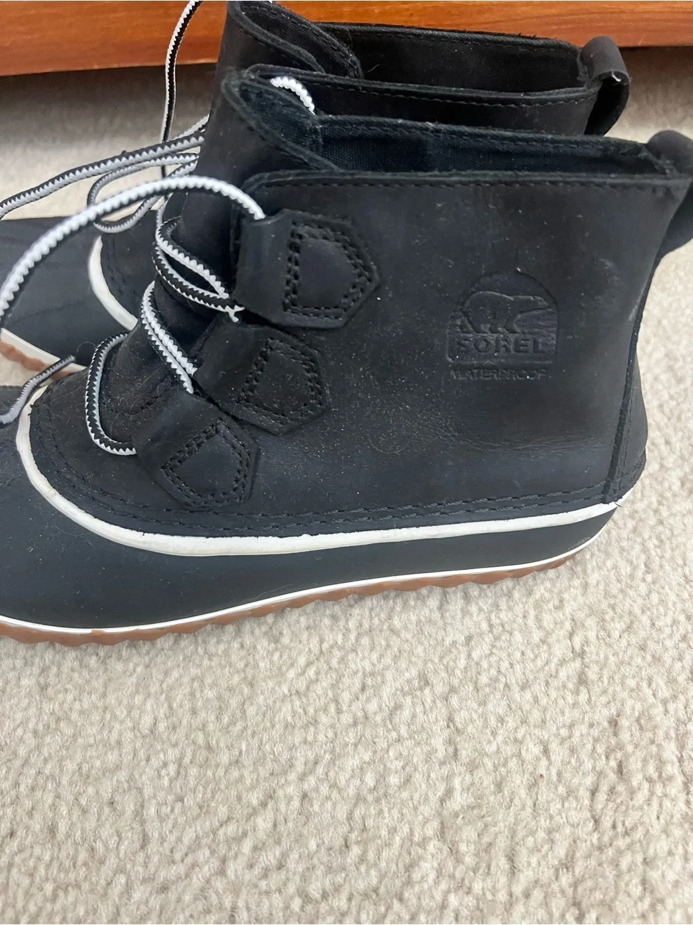 Sorel lace up
