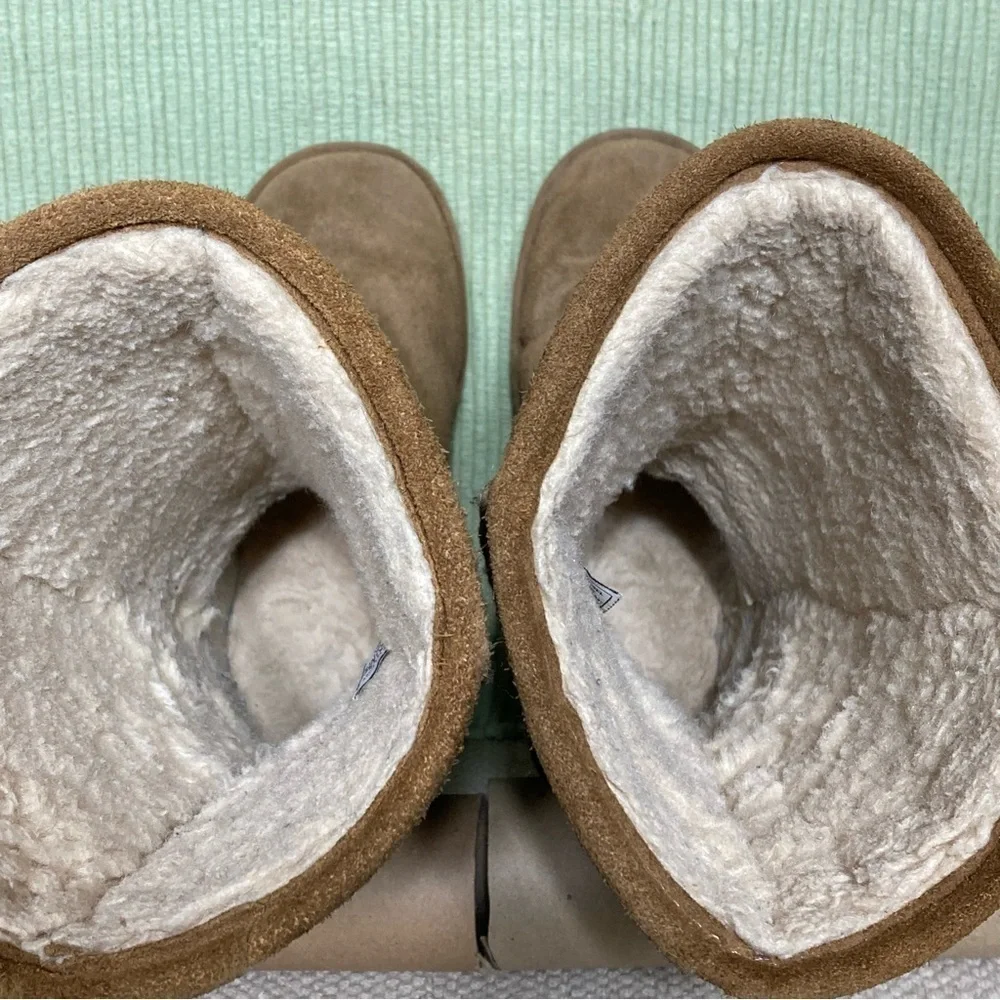 BearPaw womens tan