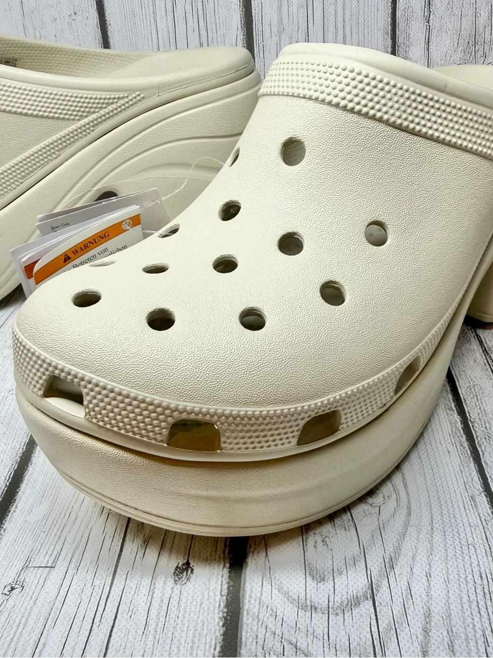 BRAND NEW Size 12 Crocs Siren Platform Clogs in Bone