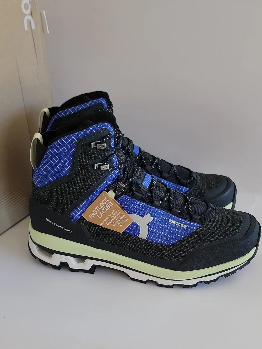 On Running sturdy hiking