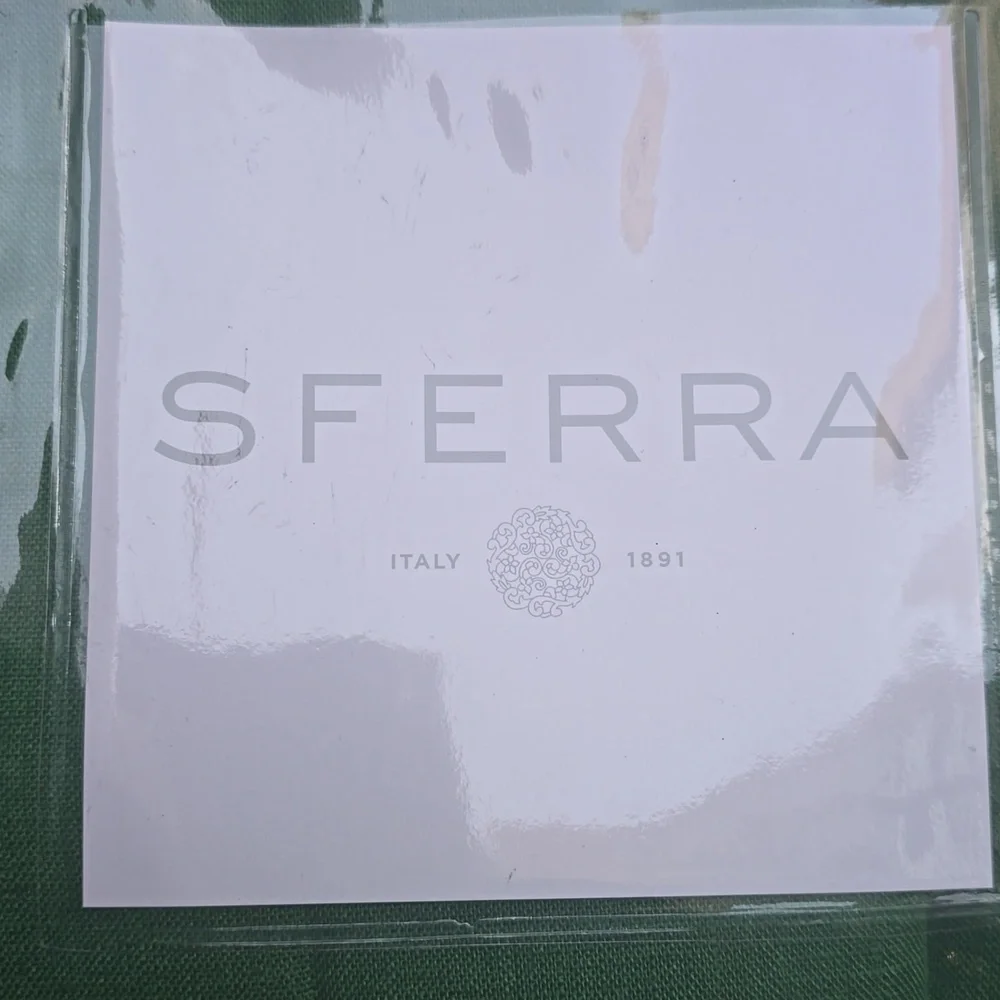 SFERRA Festeval Square Hemstitched Linen Tablecloth, Emerald, Retail $149.95US
