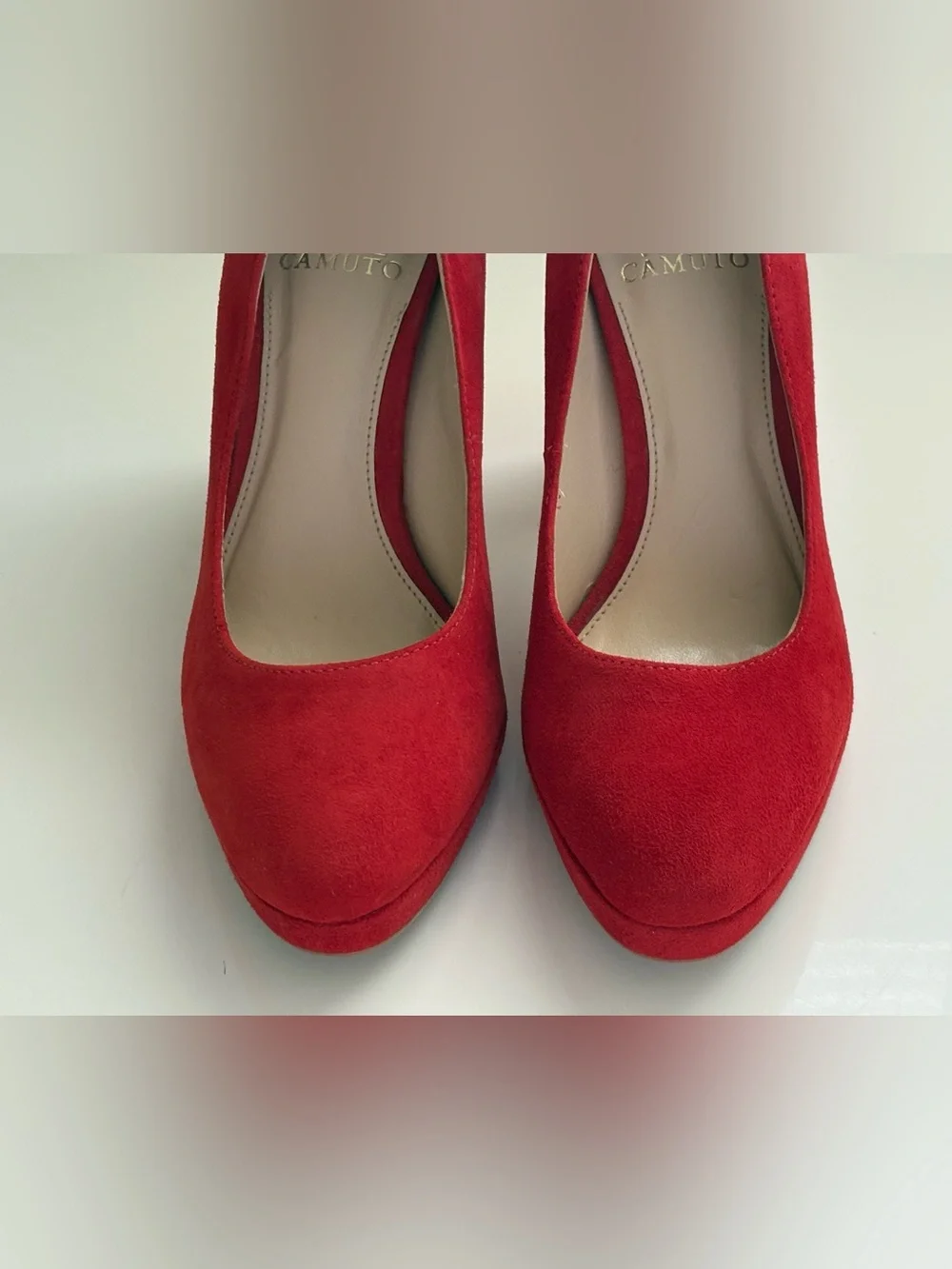 NWOB Vince Camuto Red Suede Platform Pump 4” Heels Shoes Size 7.5M /39