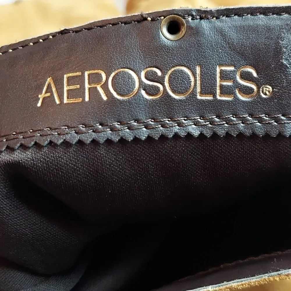 AEROSOLES supersonic suede