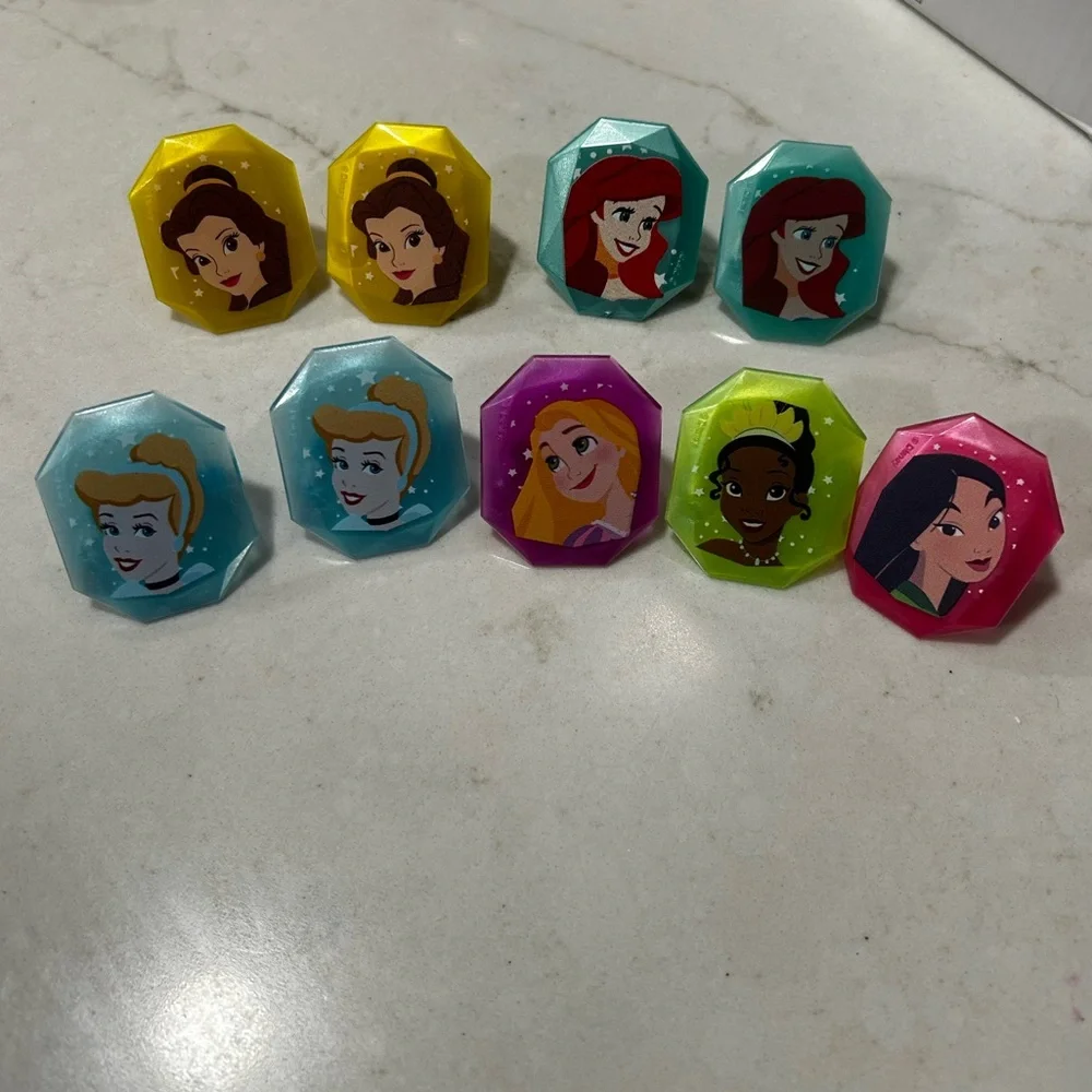 Disney princess rings birthday party favors (set of 9)