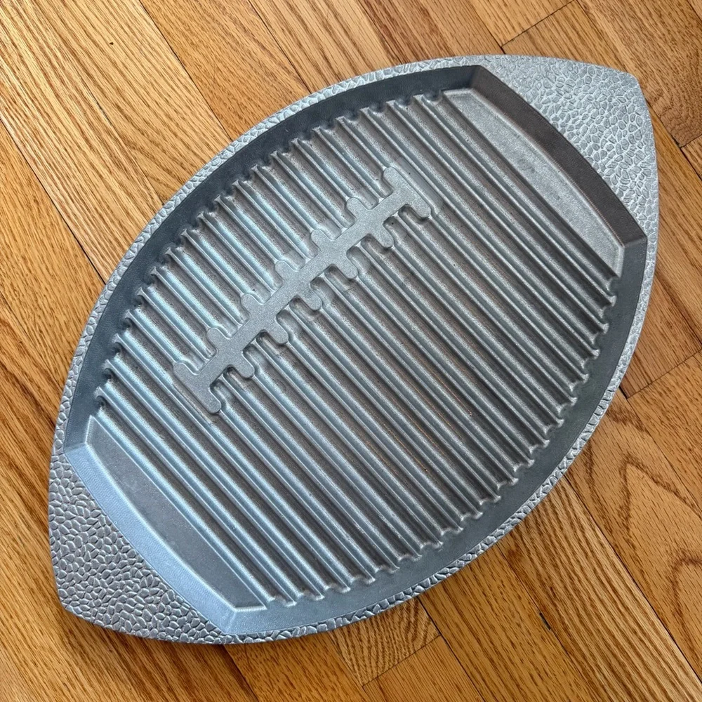 Wilson Armetale Football Grillware Griller Platter NWT Game Day BBQ | Brand New