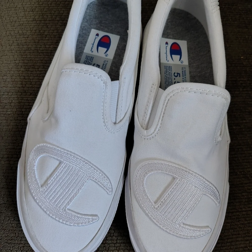 Champion Junior White Slip-On Shoes Size 5.5