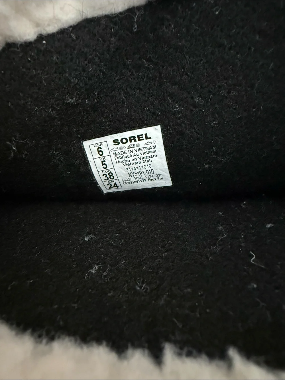 Sorel nwt yoot
