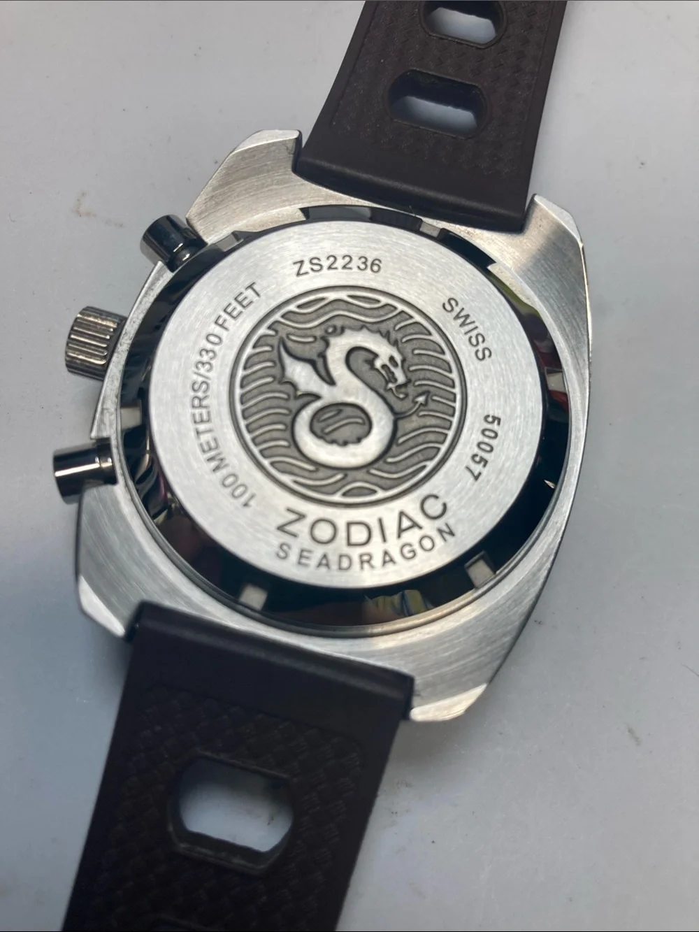 Zodiac sporty dial contrasting