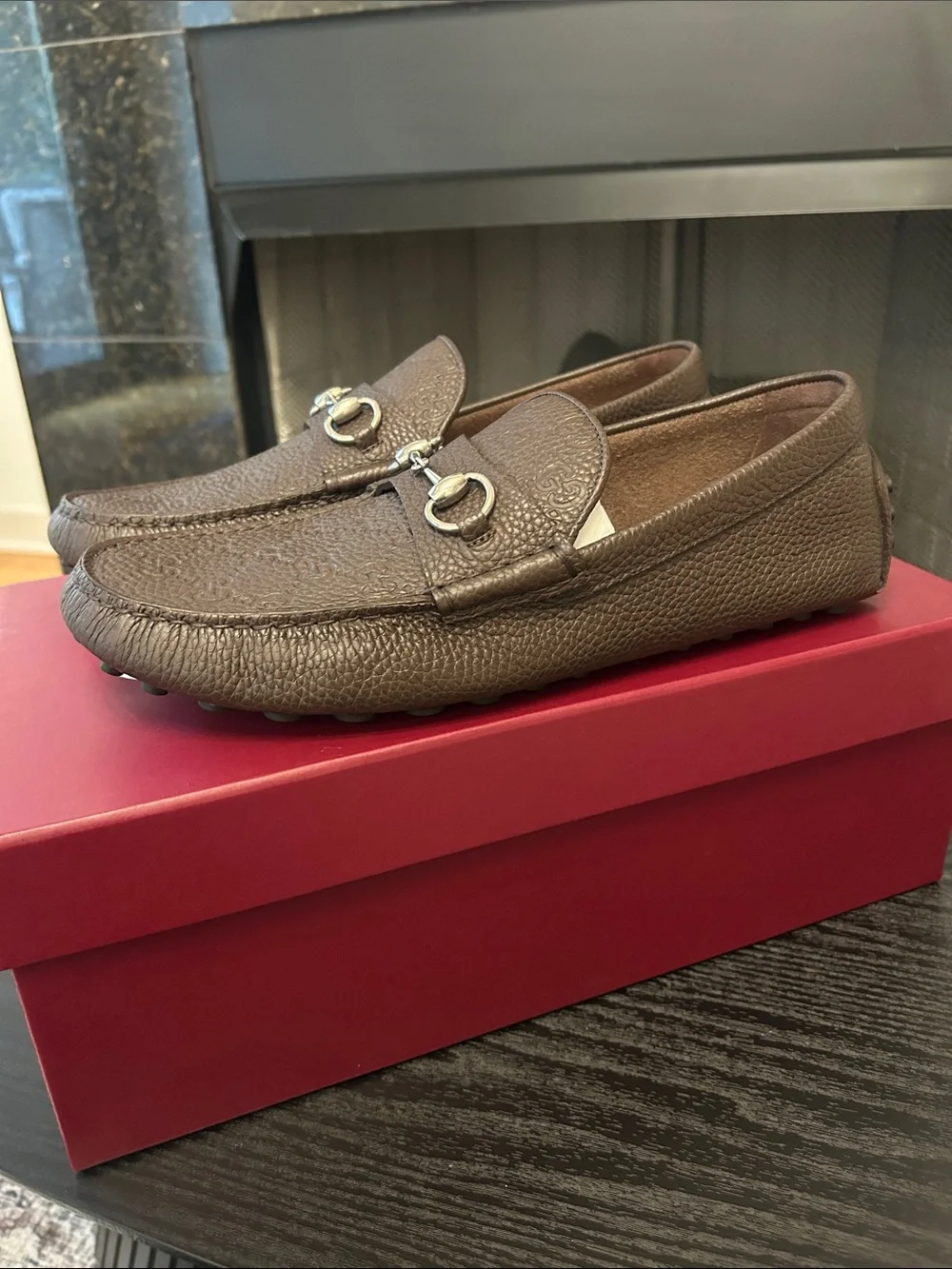 Gucci classic brown