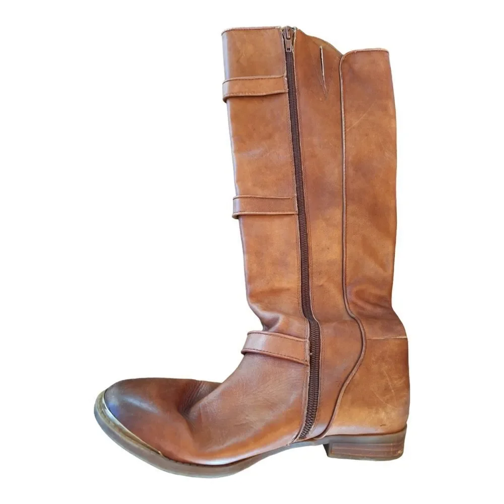 Gianni Bini genuine buckles grade