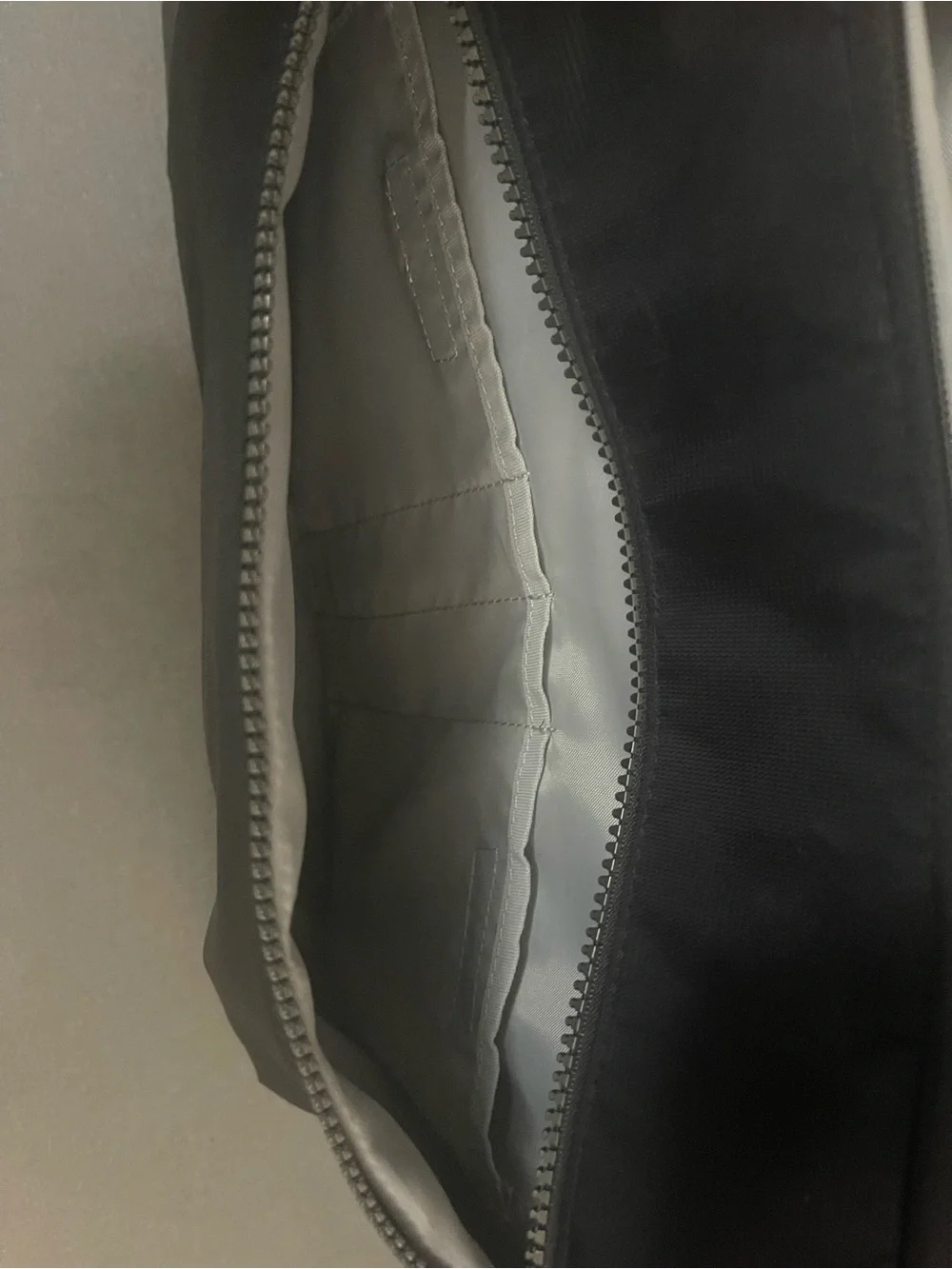 Targus Black Laptop Tote with Front Zipper