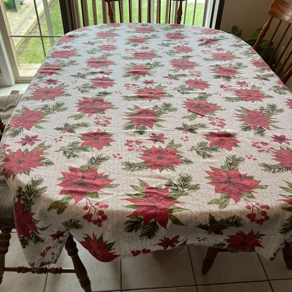 Twig & Twine vintage Poinsettia tablecloth 70