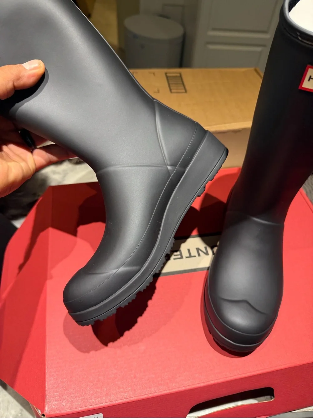 Hunter tall matte