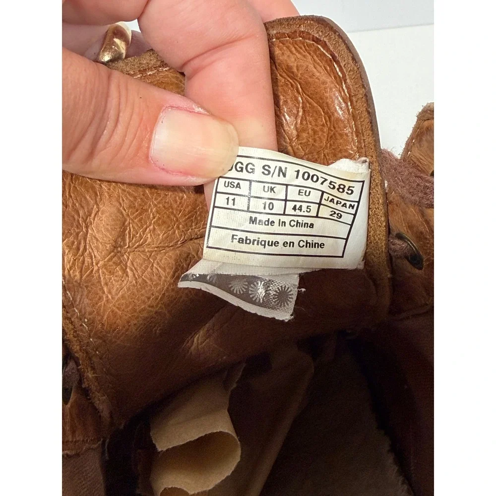 UGG Australia Hepner Mens 11 Chestnut Brown Leather Chukka Boots vintage Sneaker