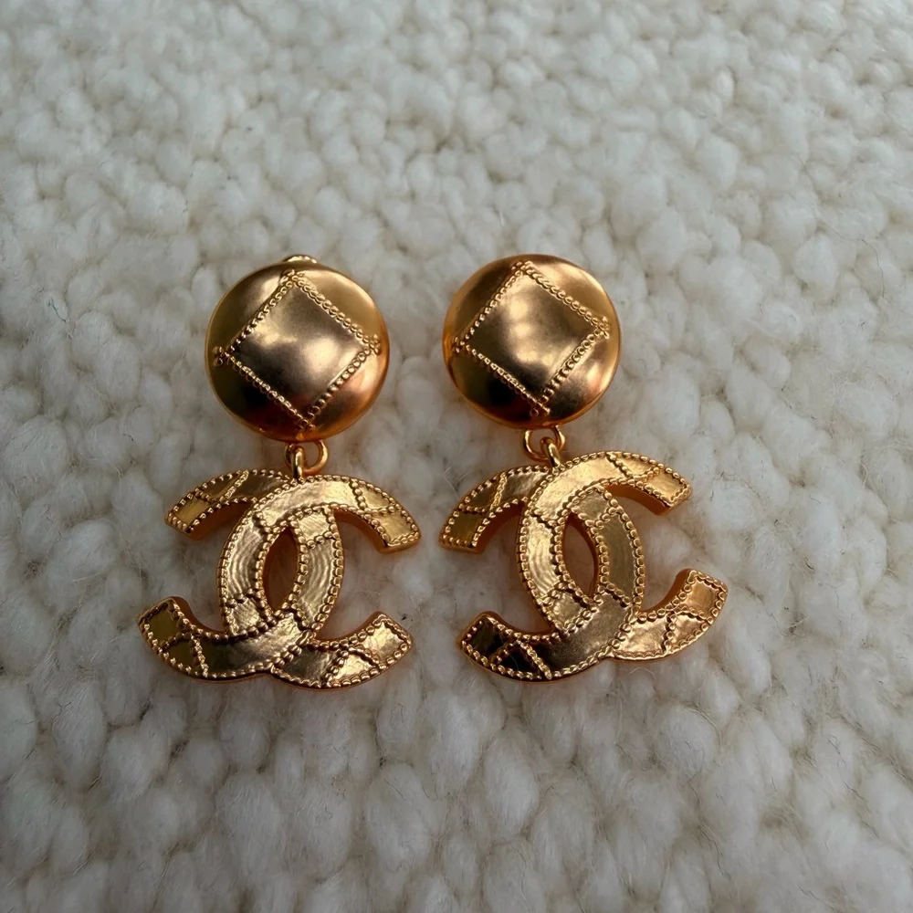 CHANEL Gold-Tone Quilted Logo Drop Earrings