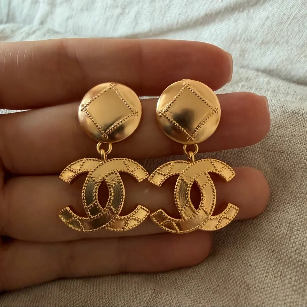 CHANEL Gold-Tone Quilted Logo Drop Earrings