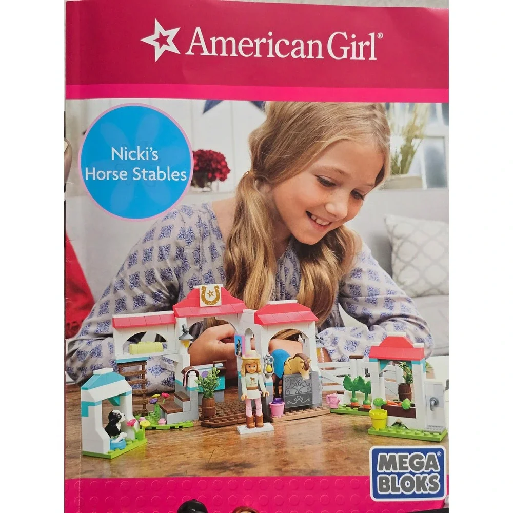 American Girl Nicki's Horse Stables Mega Bloks Construction Set DPK85 Figures