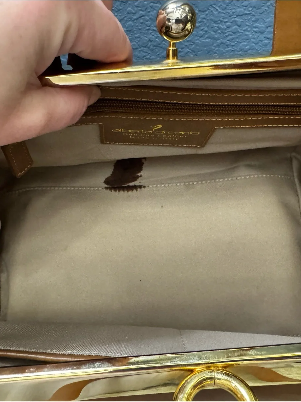 Alberta Di Canio leather alberta handles