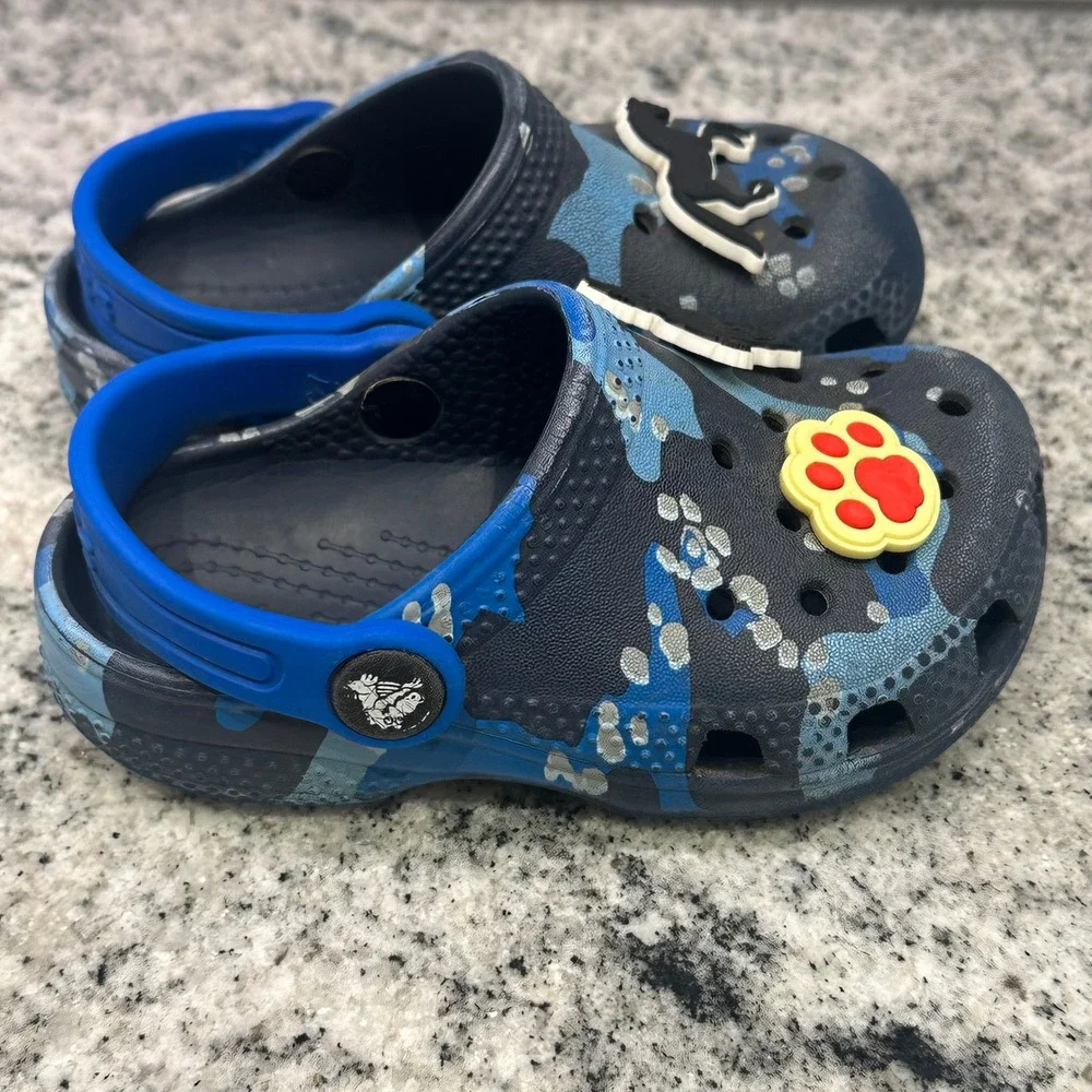 CROCS classic clogs
