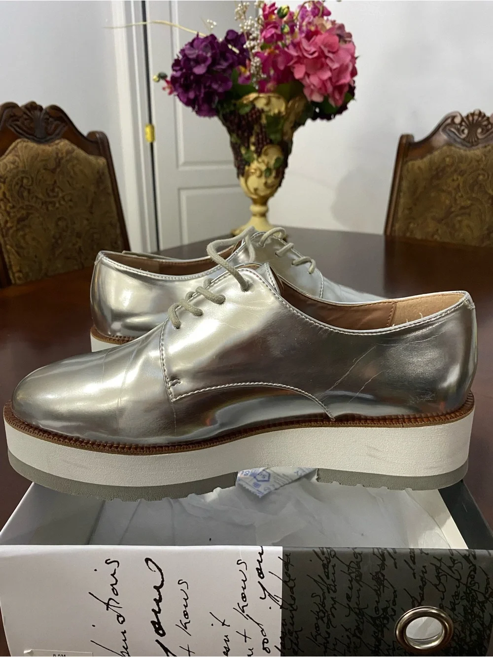 Kensie sleek metallic