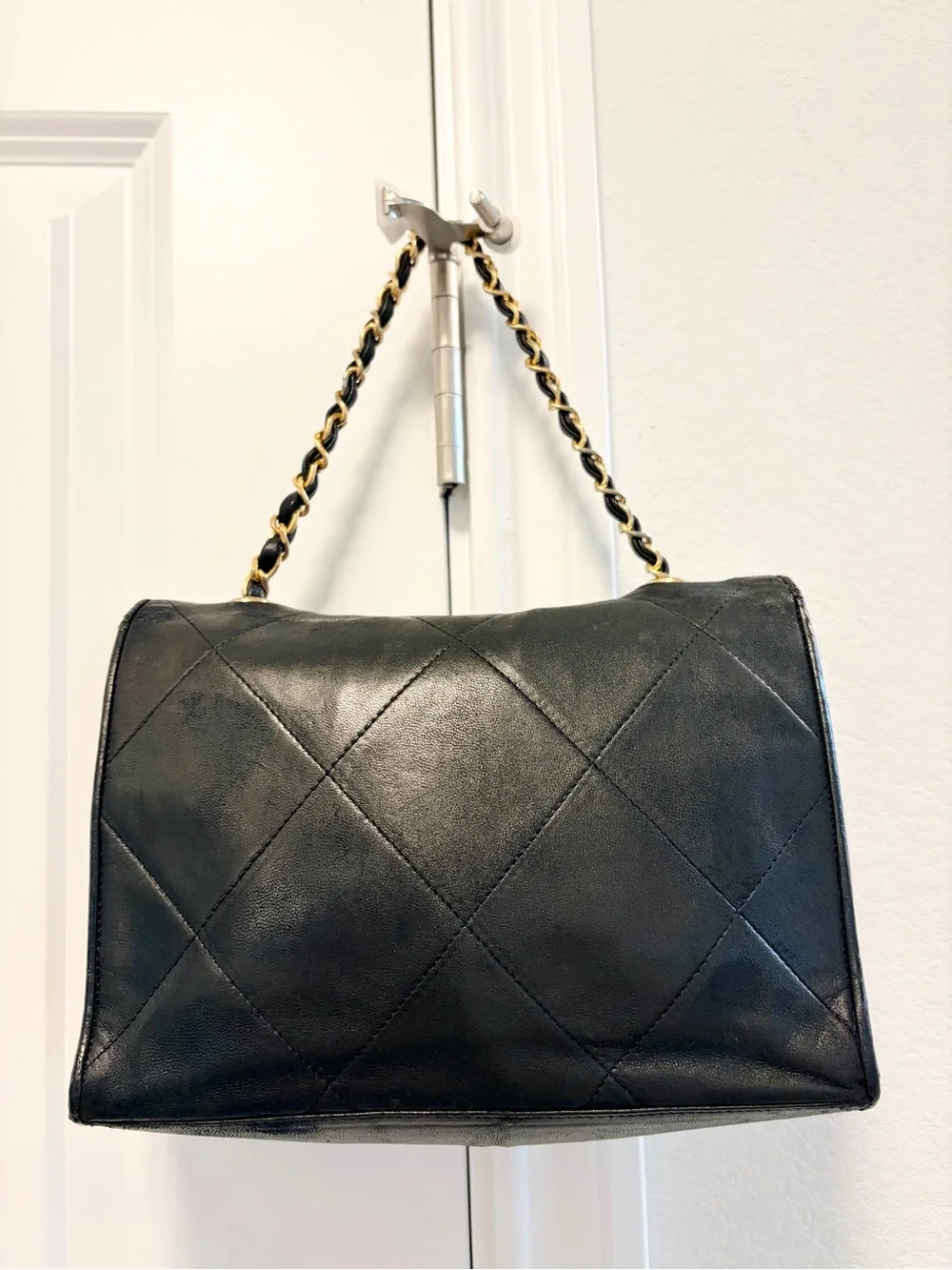 Auth CHANEL Quilted CC Matelasse Lambskin Leather 24K Single Flap Bag