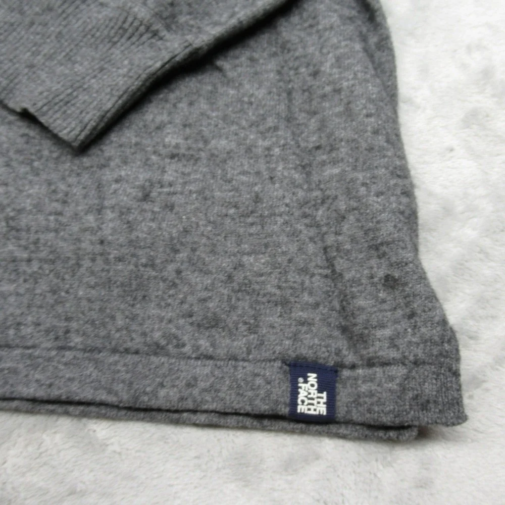 The North Face neckline fast