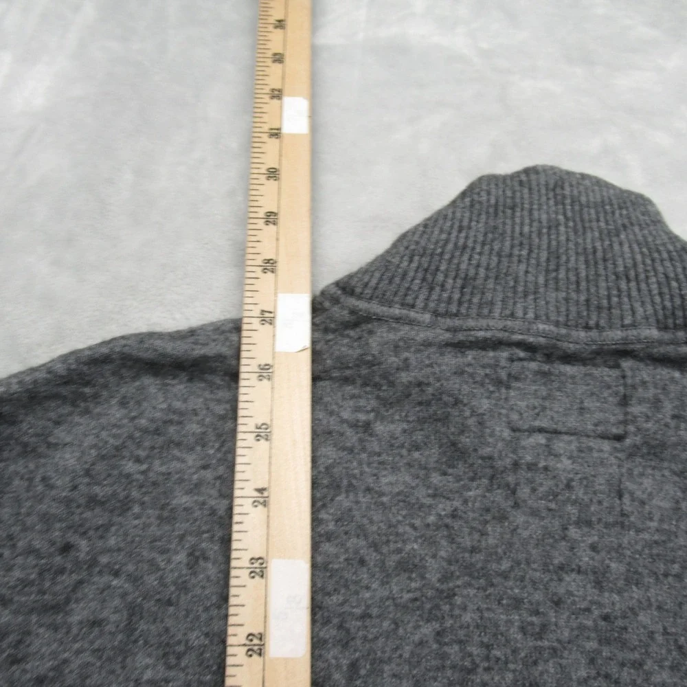 The North Face sweater overpowering touch