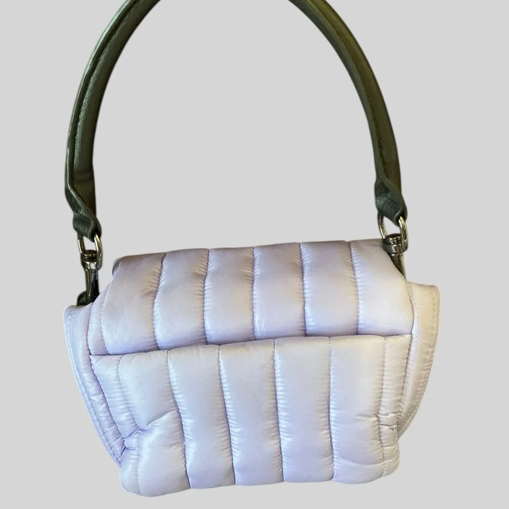 THINK ROYLN chic compact