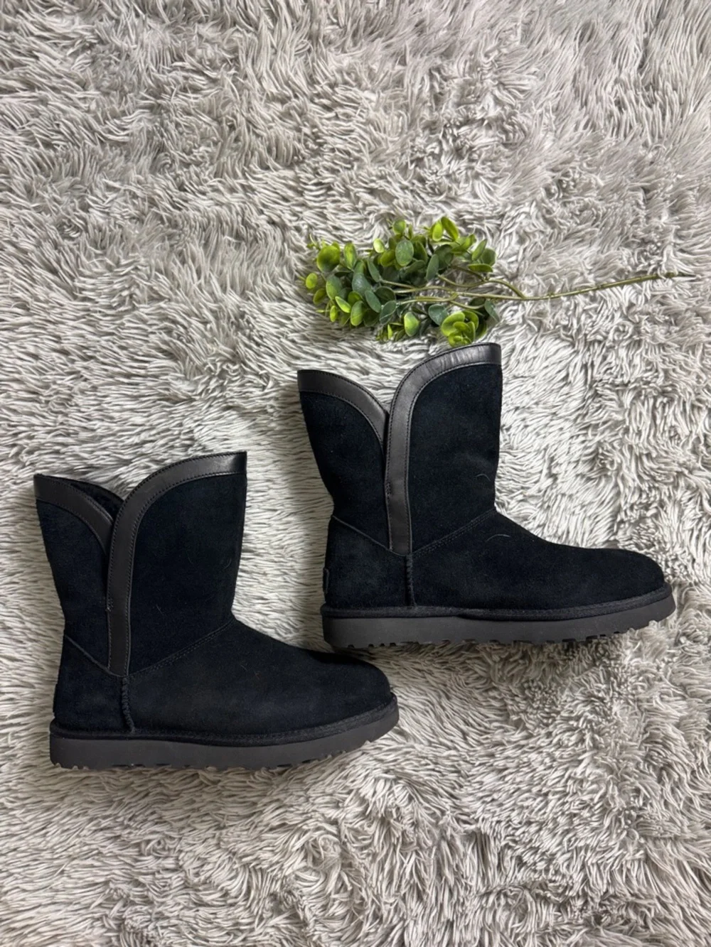 UGG uggplush™ sugarcane