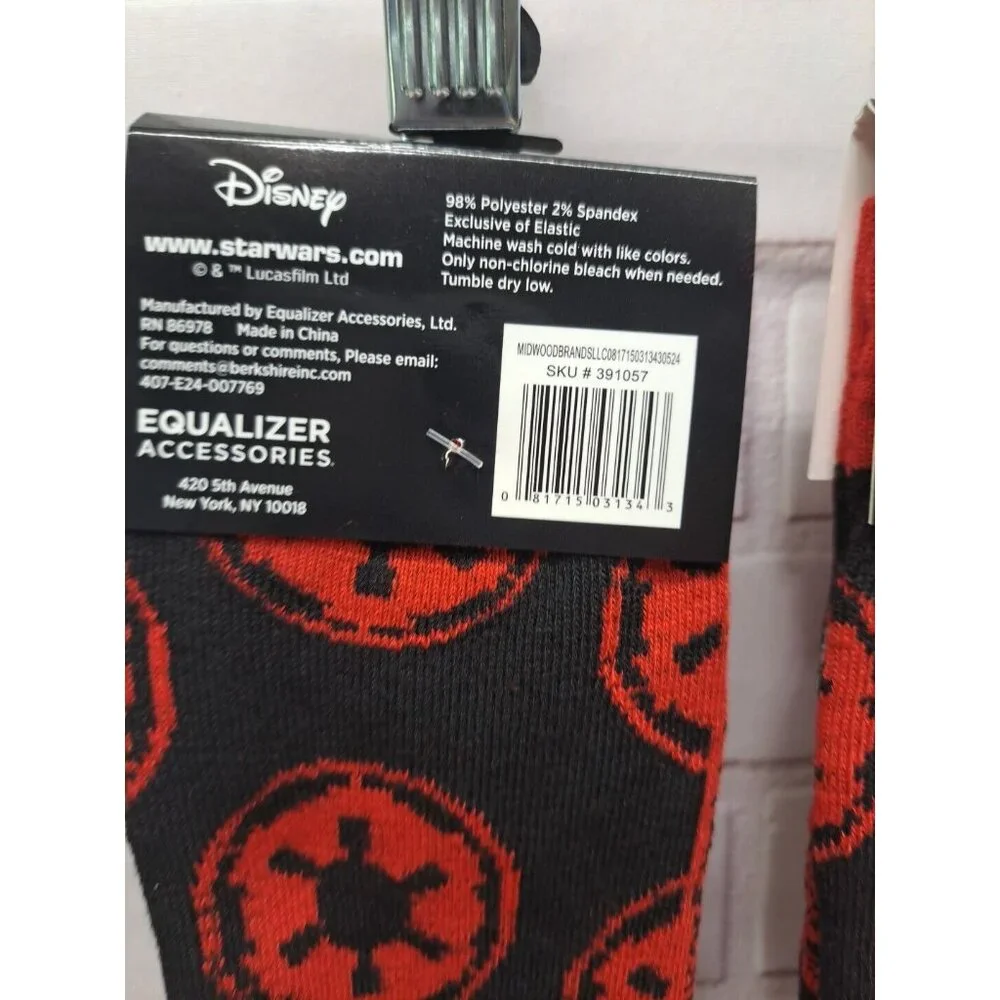 2 Pair, Disney Star Wars Darth‎ Vader Novelty Crew Socks 9-13, NWT