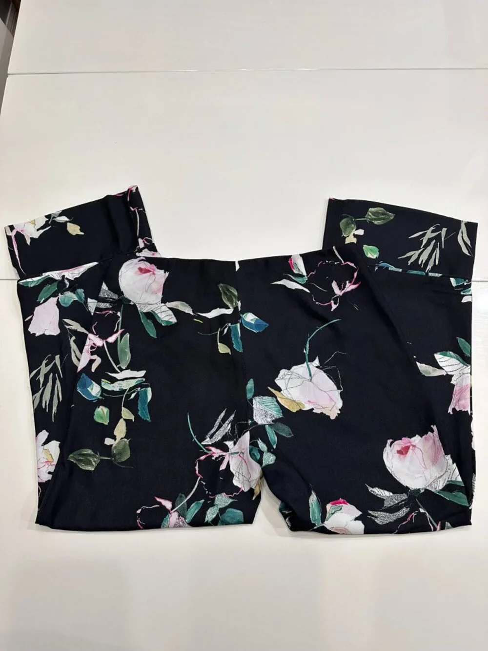 Emma & Olivia Black Floral Print Blazer (M) & Matching Trousers (6) Set
