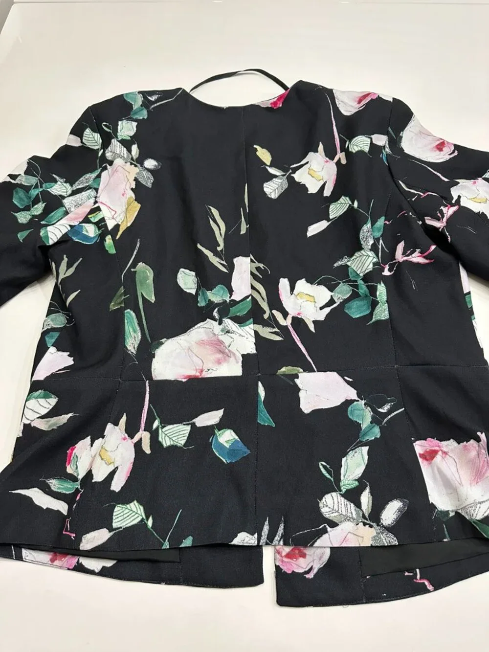 Emma & Olivia Black Floral Print Blazer (M) & Matching Trousers (6) Set