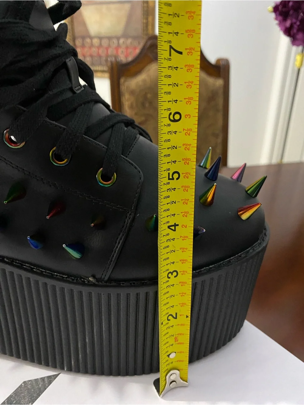 Kaos black platform