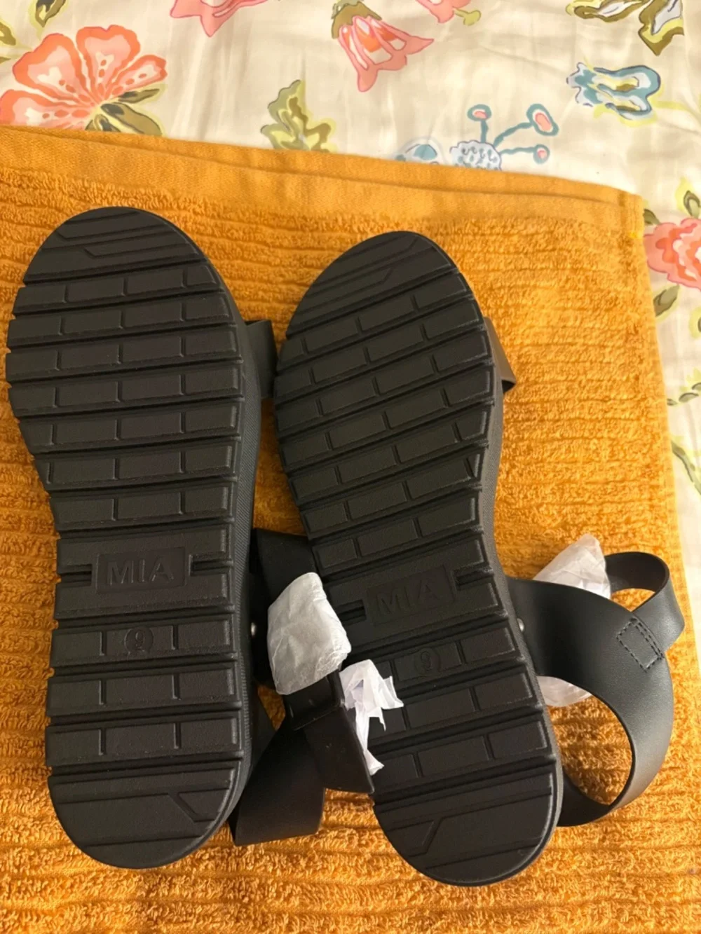 MIA these shoes