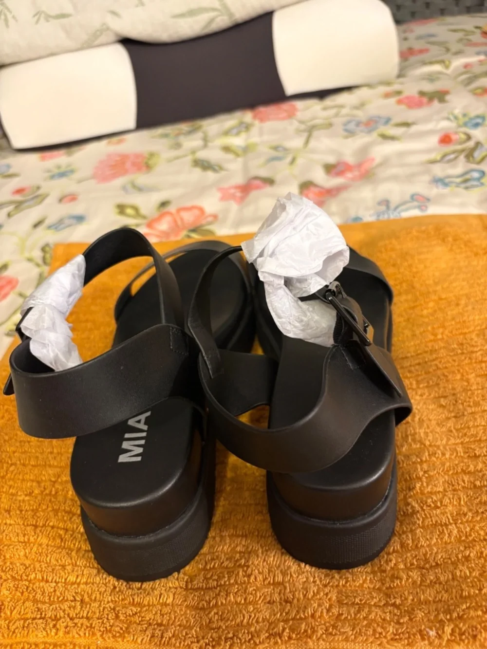 MIA these shoes