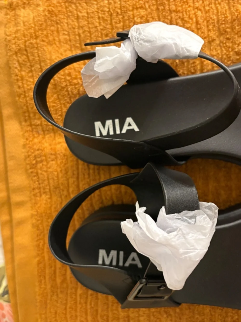 MIA these shoes