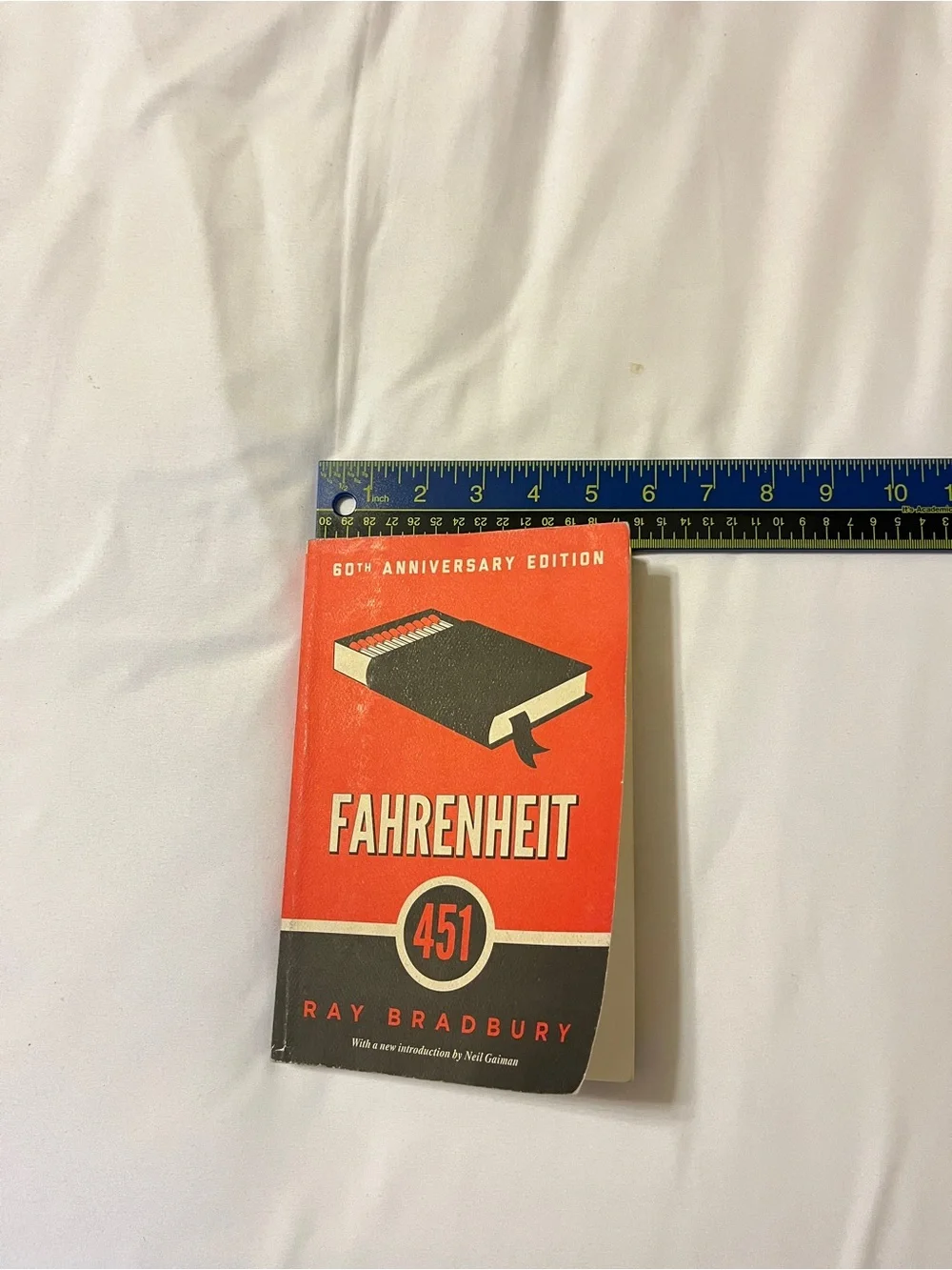 Fahrenheit 451 #raybradbury paperback