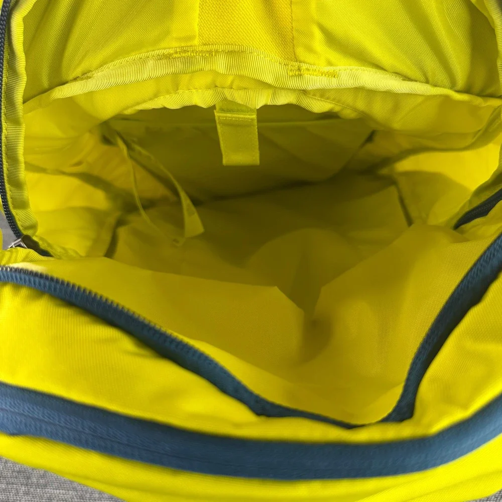 Patagonia SnowDrifter Pack 30L Men S Chartreuse Yellow 48197 Ski Snowboard Bag